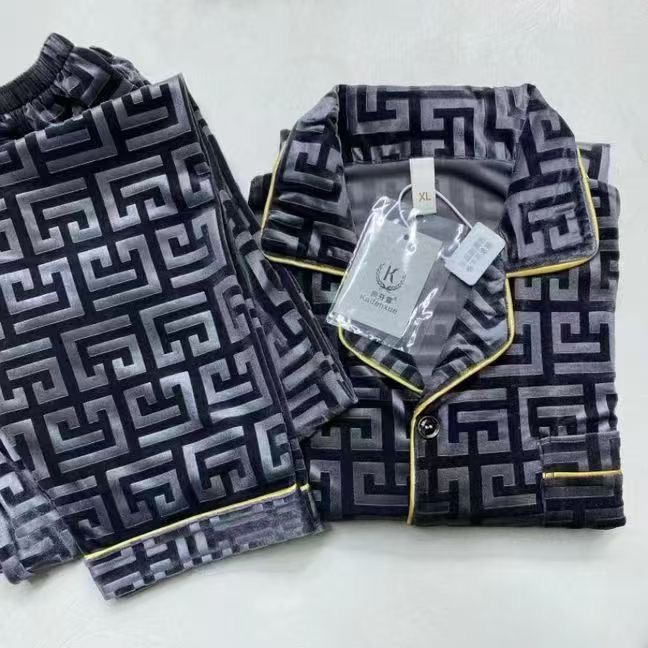 ست بلوز شلوار ساتن مخمل کد : ۲۹۱۳